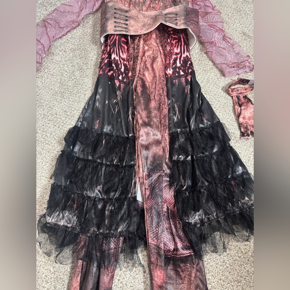 Disney descendants 3 Audrey child costume size medium 8-10 with wig! - Picture 5 of 9